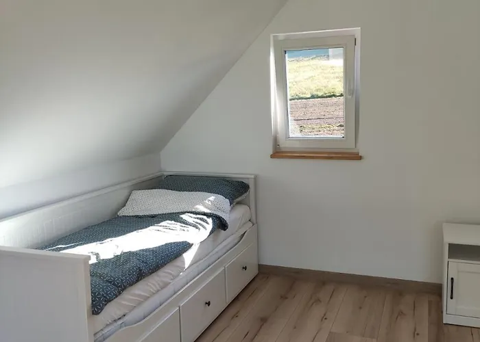 Ptasi śpiew Dom wakacyjny Grzedy (Walbrzych)